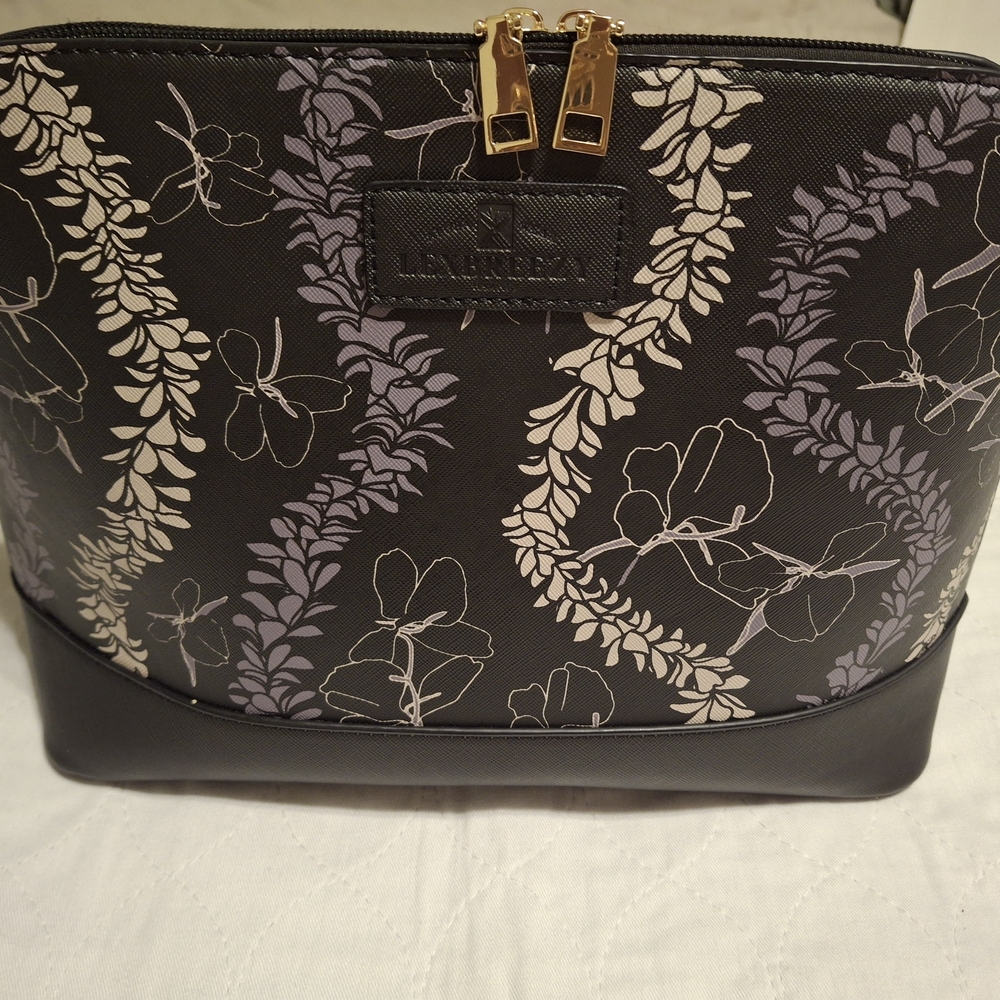 Lexbreezy Hawaii Bag. New Print. Crossbody Bah Witg Adjudtable Strap.